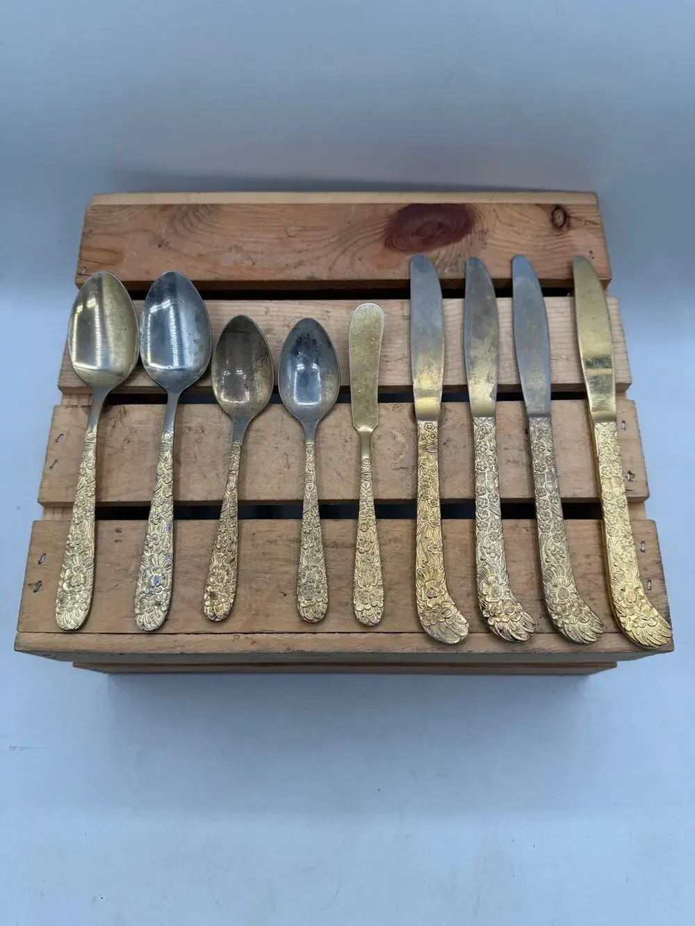 Vintage Lifetime Cutlery Gold-Tone Floral Stainless Flatware – 9 Piece Set